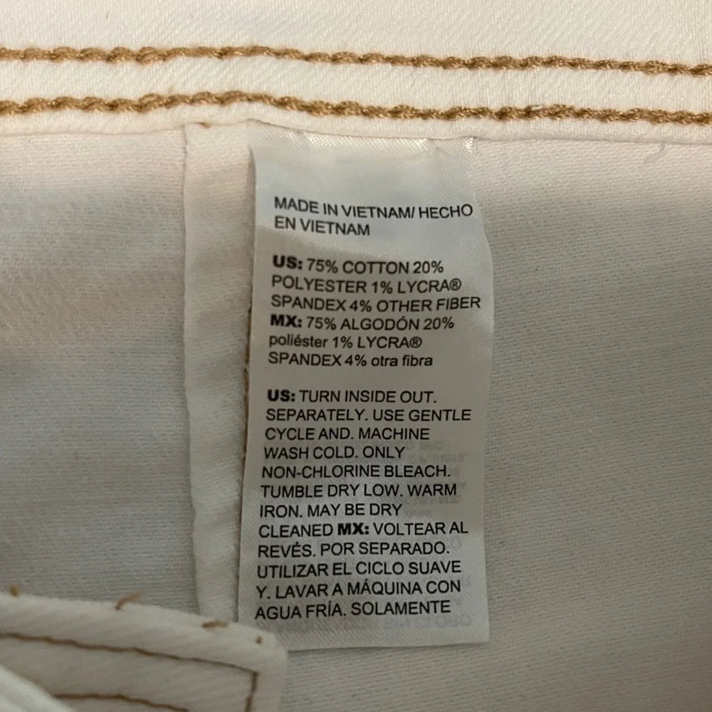 Chico's White Trouser Crop Pants - Picture 5 of 5